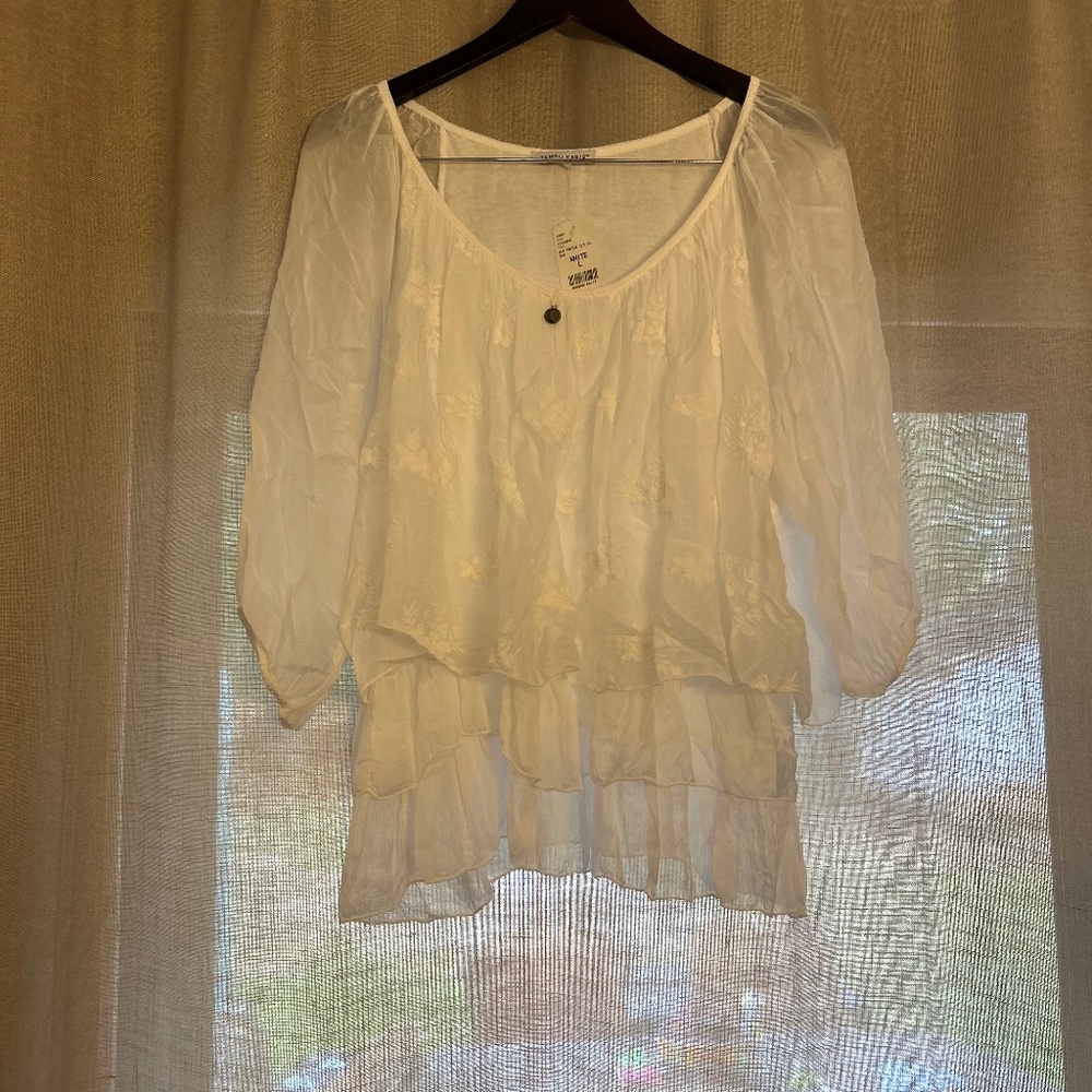 White Tempo Paris Peasant top